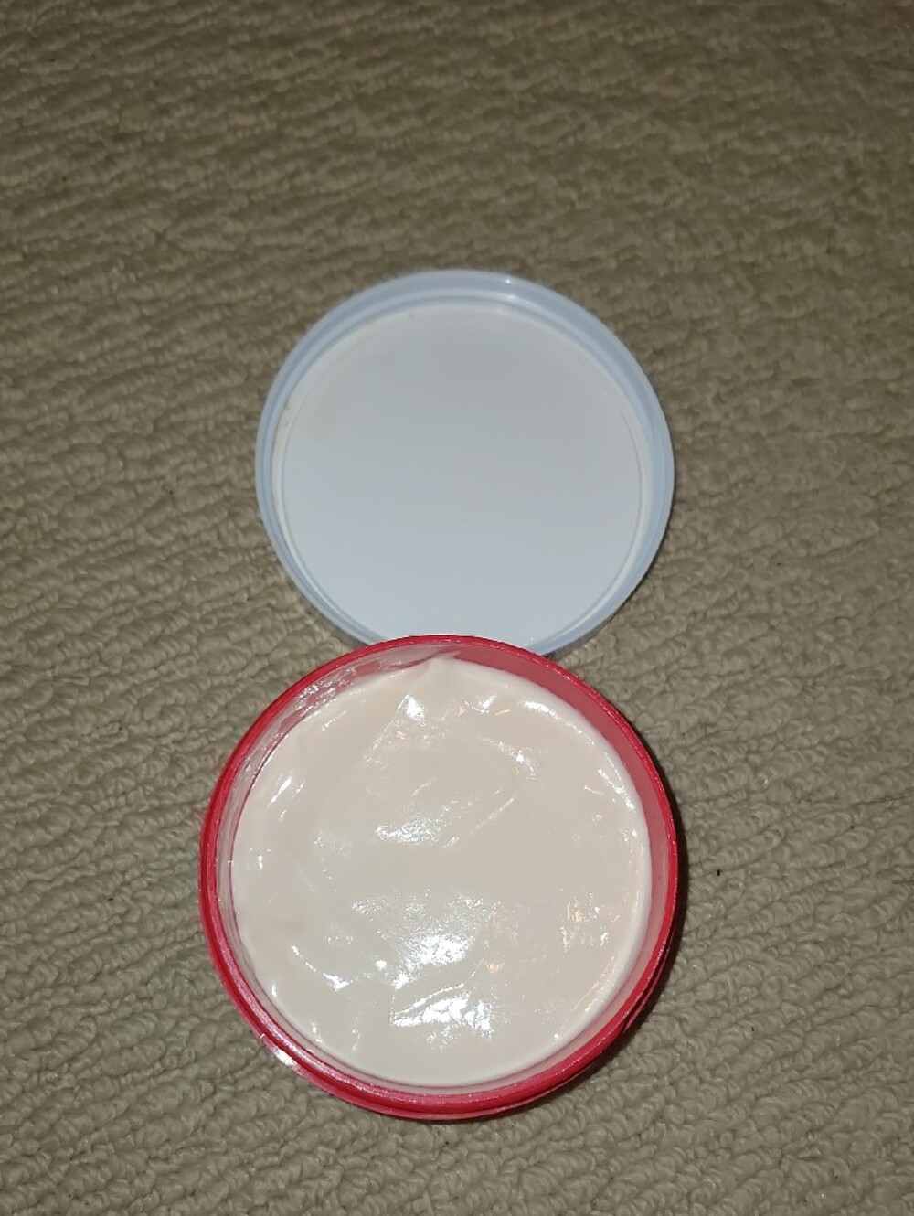 ✨️NEW✨️ Bath & Body Works Japanese Cherry Blossom Body Butter - 185g Red & White - Picture 4 of 5
